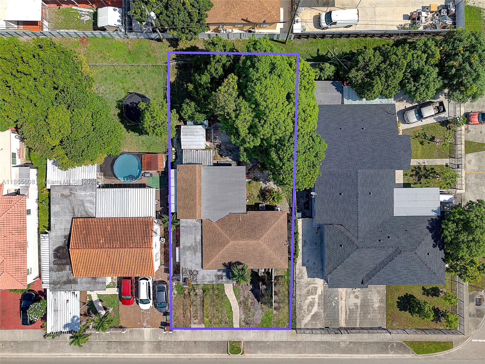 HIALEAH 13TH ADDN AMD PL - Residential