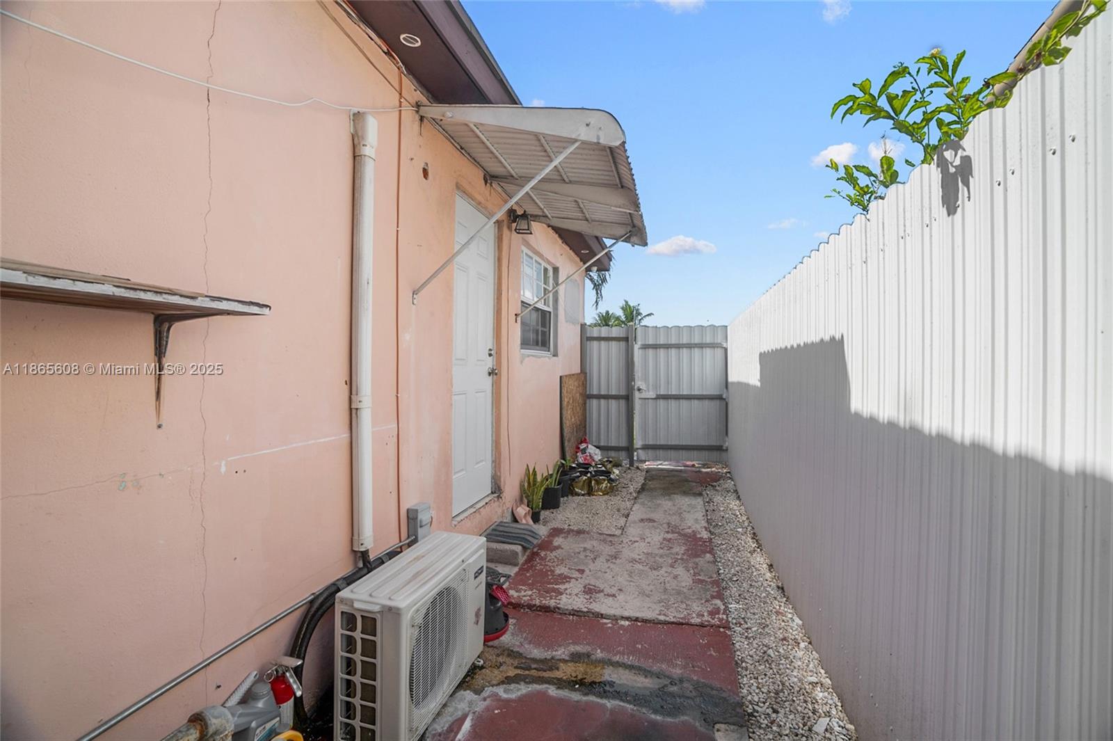 HIALEAH 13TH ADDN AMD PL - Residential