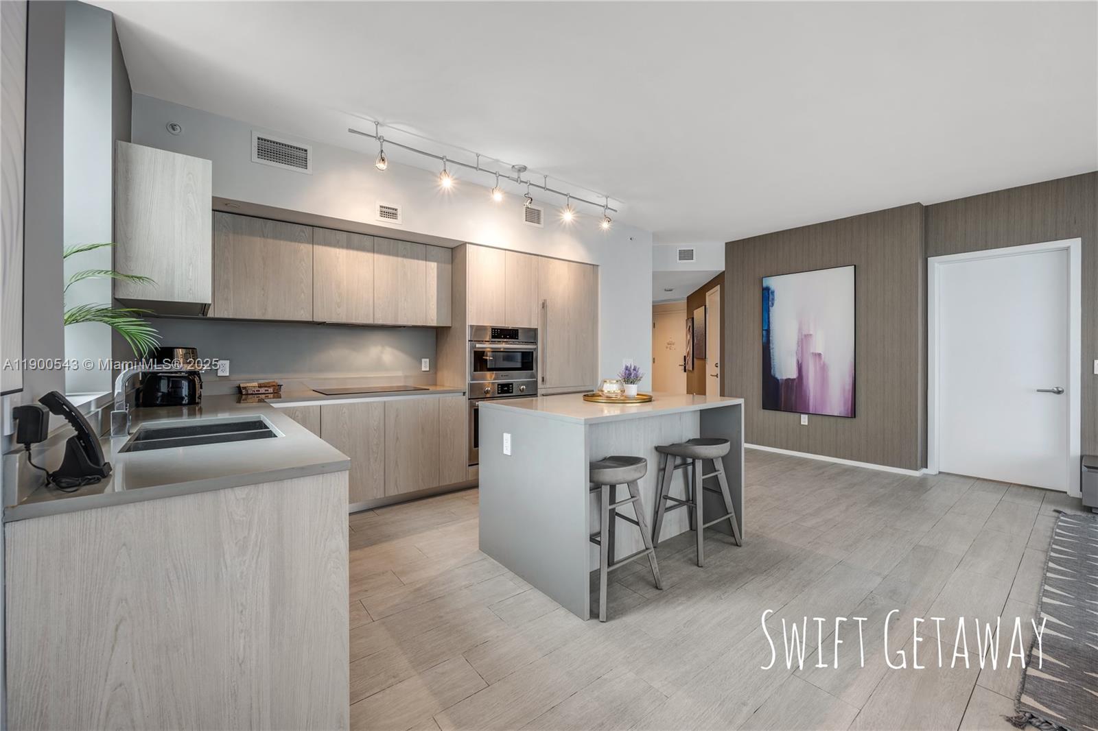 4010 SOUTH OCEAN CONDO - Residential Lease