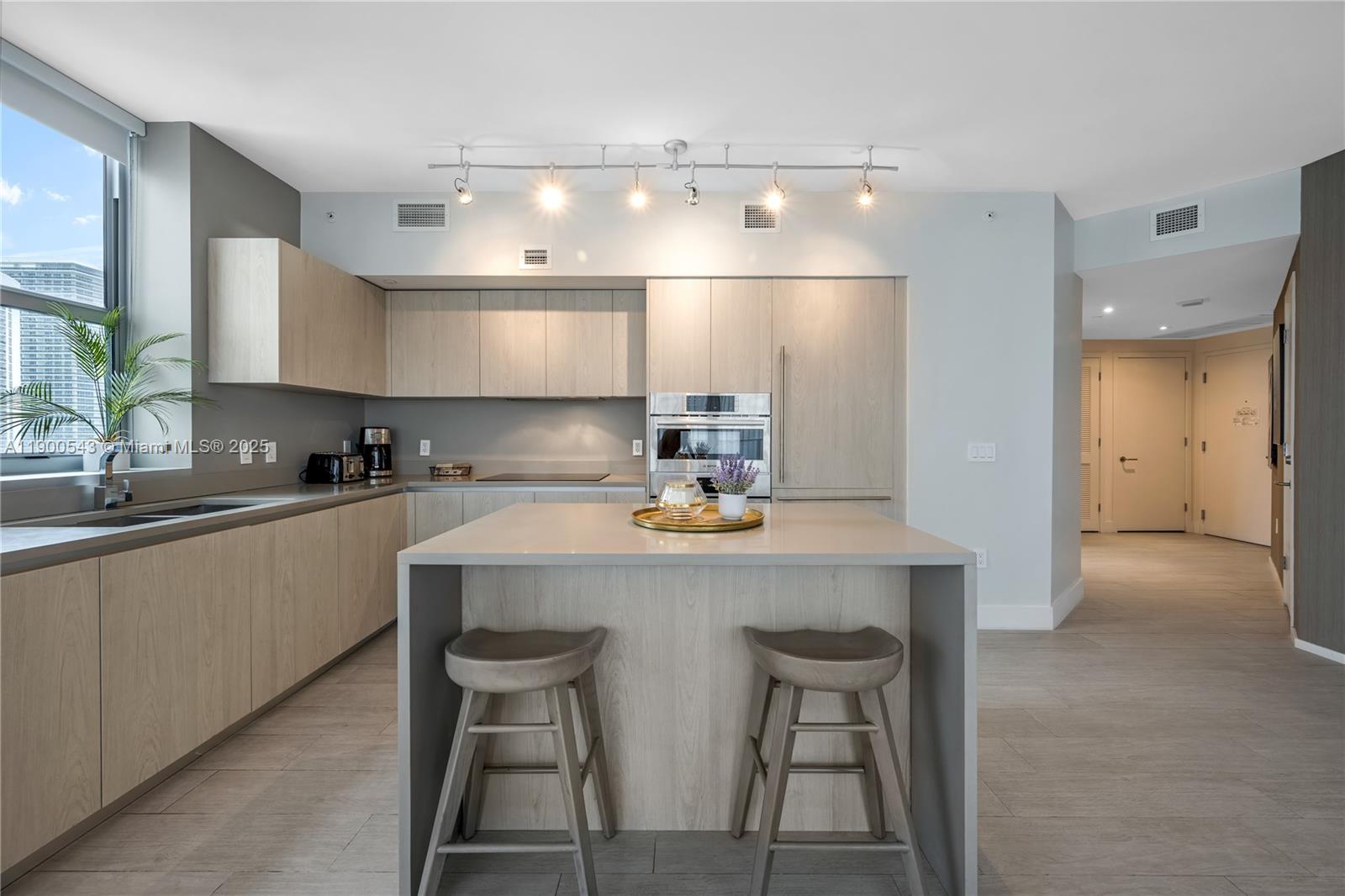 4010 SOUTH OCEAN CONDO - Residential Lease