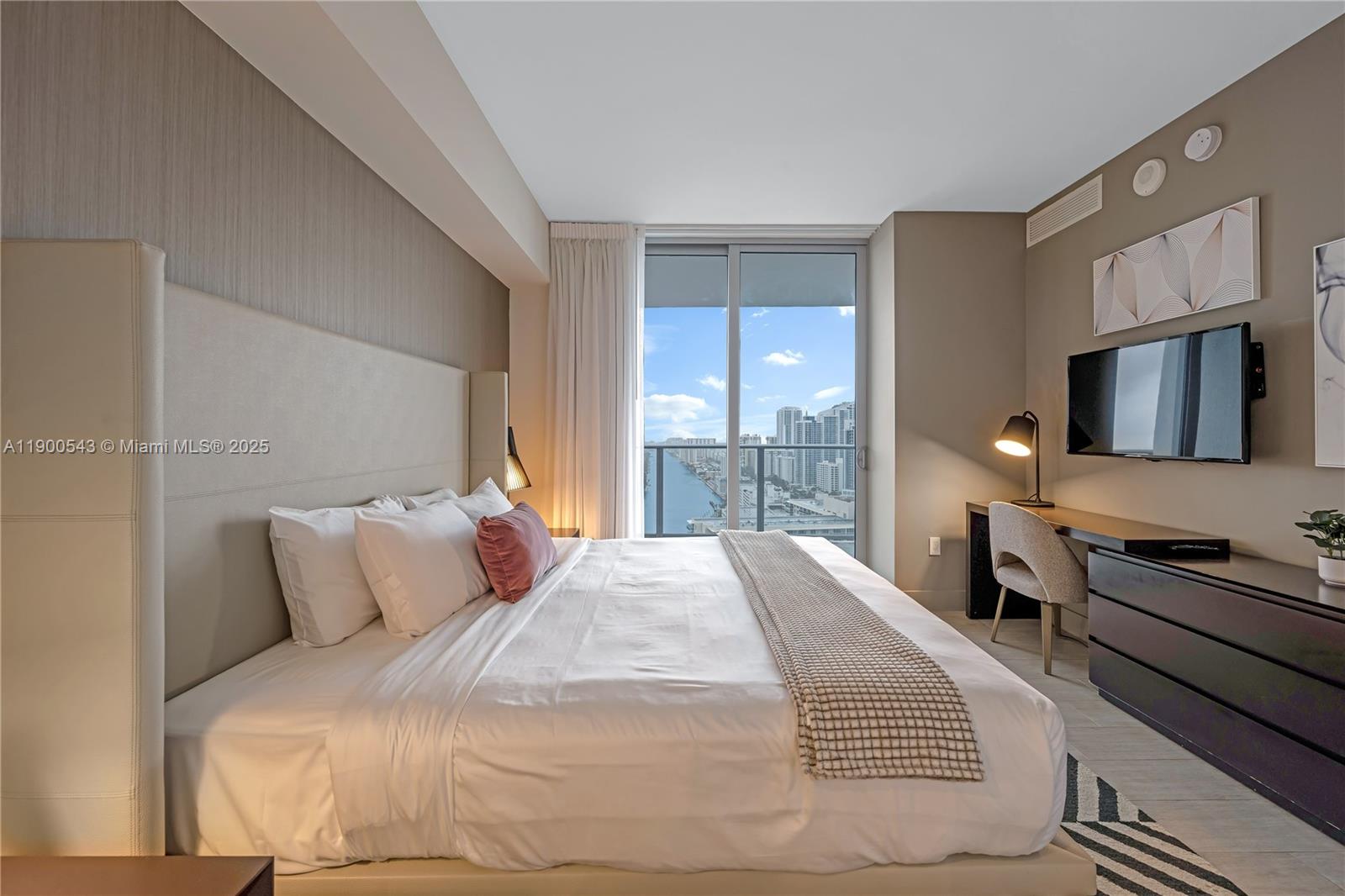 4010 SOUTH OCEAN CONDO - Residential Lease