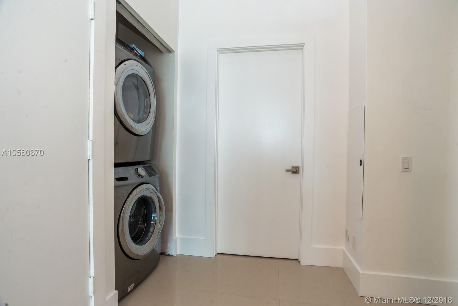 UPTOWN MARINA LOFTS CONDO - Residential Lease