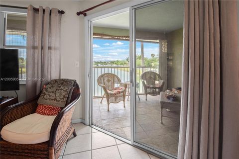 Tiny photo for 2524 SE 19th Pl #204-B, Homestead, FL 33035 (MLS # A12005905)