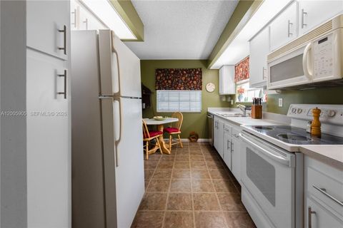 Tiny photo for 2524 SE 19th Pl #204-B, Homestead, FL 33035 (MLS # A12005905)