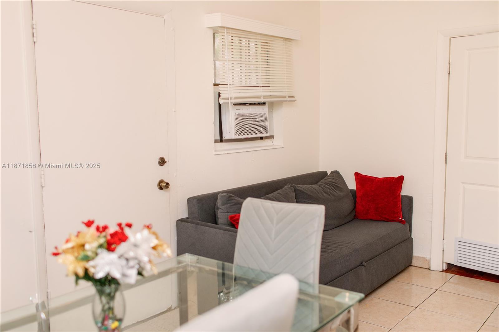 DIXIE HIGHWAY TRACK - Residential Income