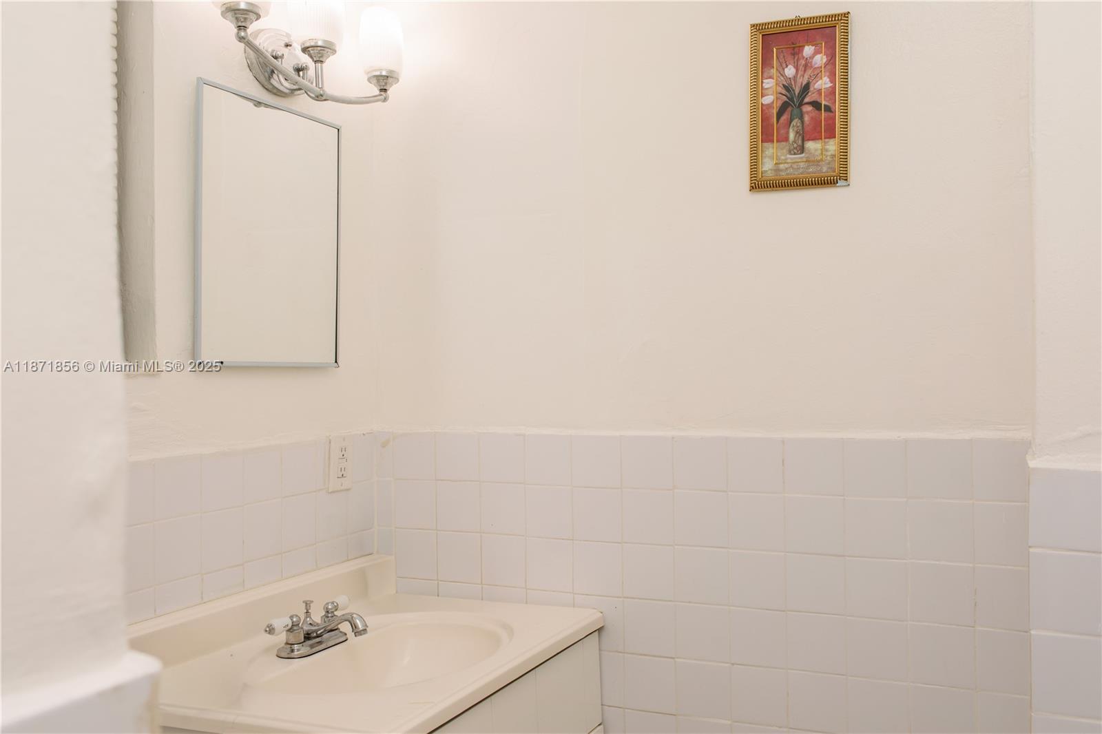 DIXIE HIGHWAY TRACK - Residential Income