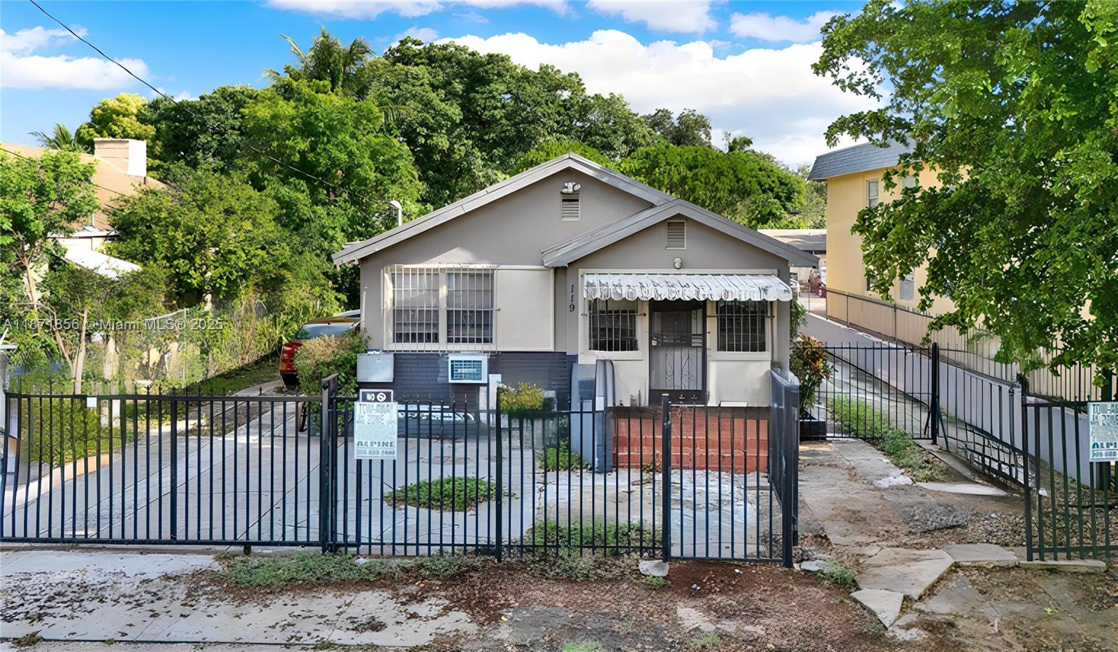 DIXIE HIGHWAY TRACK - Residential Income