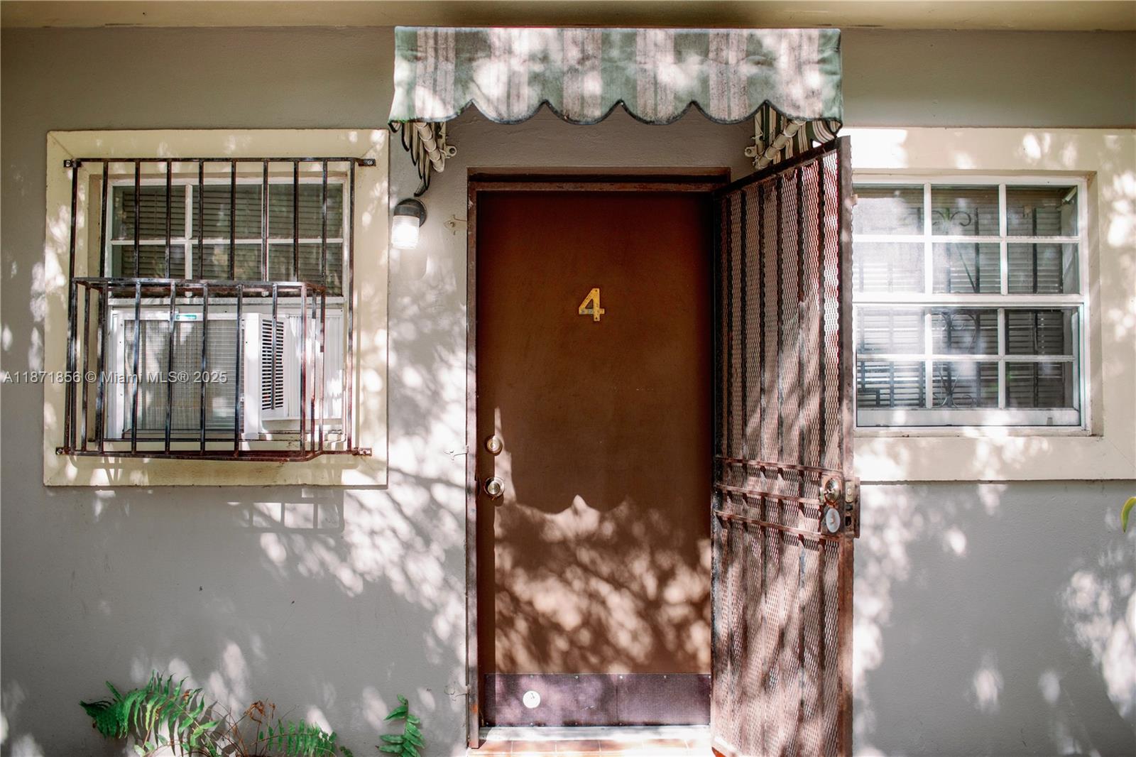 DIXIE HIGHWAY TRACK - Residential Income