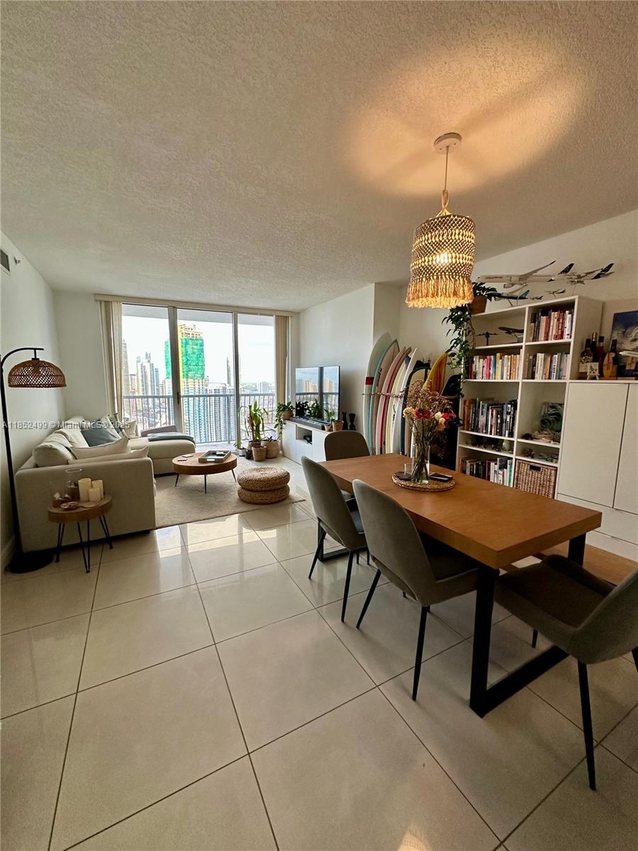 1750 N Bayshore Dr 4712