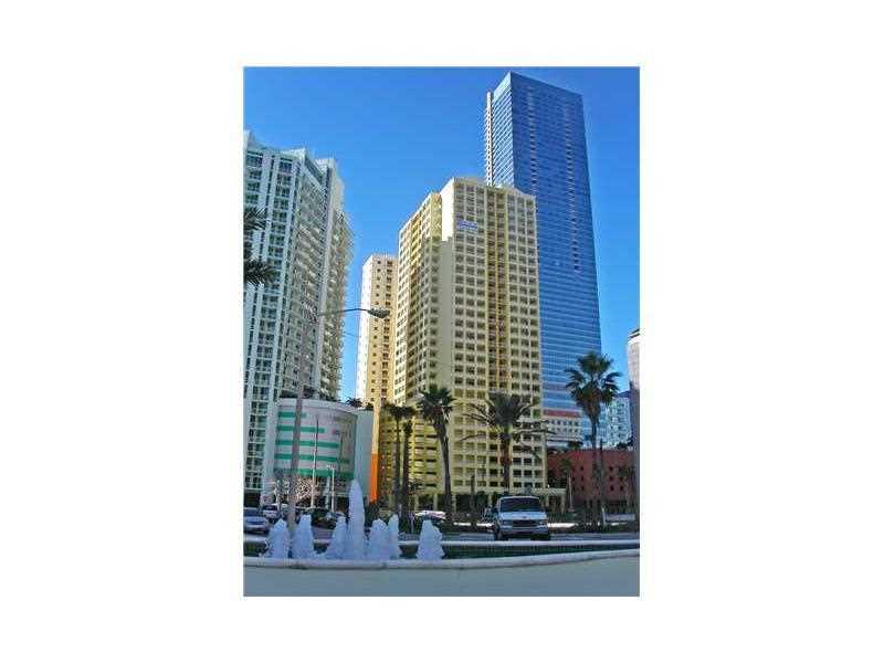 Best location in Brickell, within walking distance of Mary Brickell Village, 5 star restaurants. Half a block from Metromover, trolley to downtown and enjoy the best sports, arts, theater, and shopping. Minutes from South Beach & airport. 24 hr front fr ont desk security, pool, gym, and social room. Unit has large balcony, tile floors, washer and dryer.