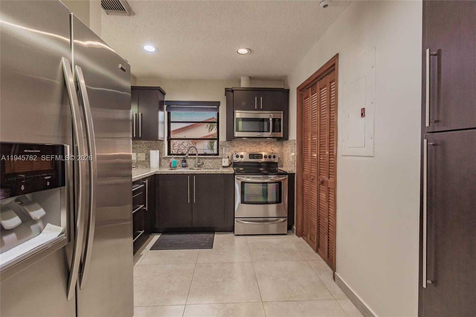 1ST ADDN TO LISBOA HOMES - Residential