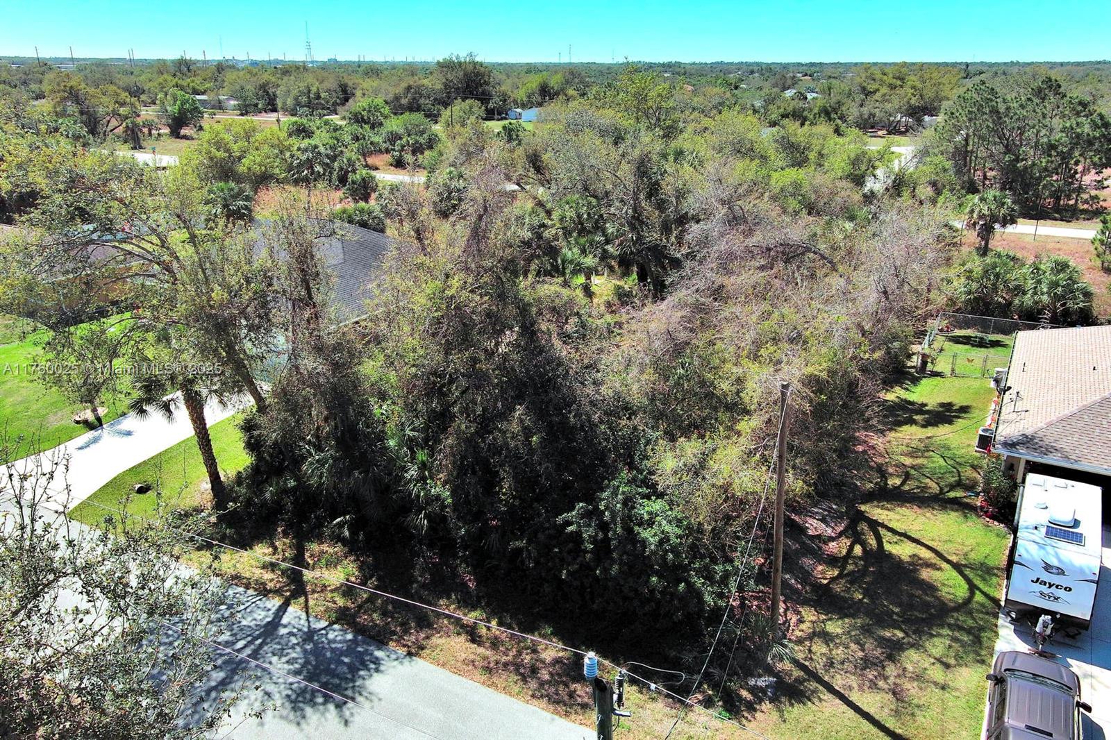 Port Charlotte - Land