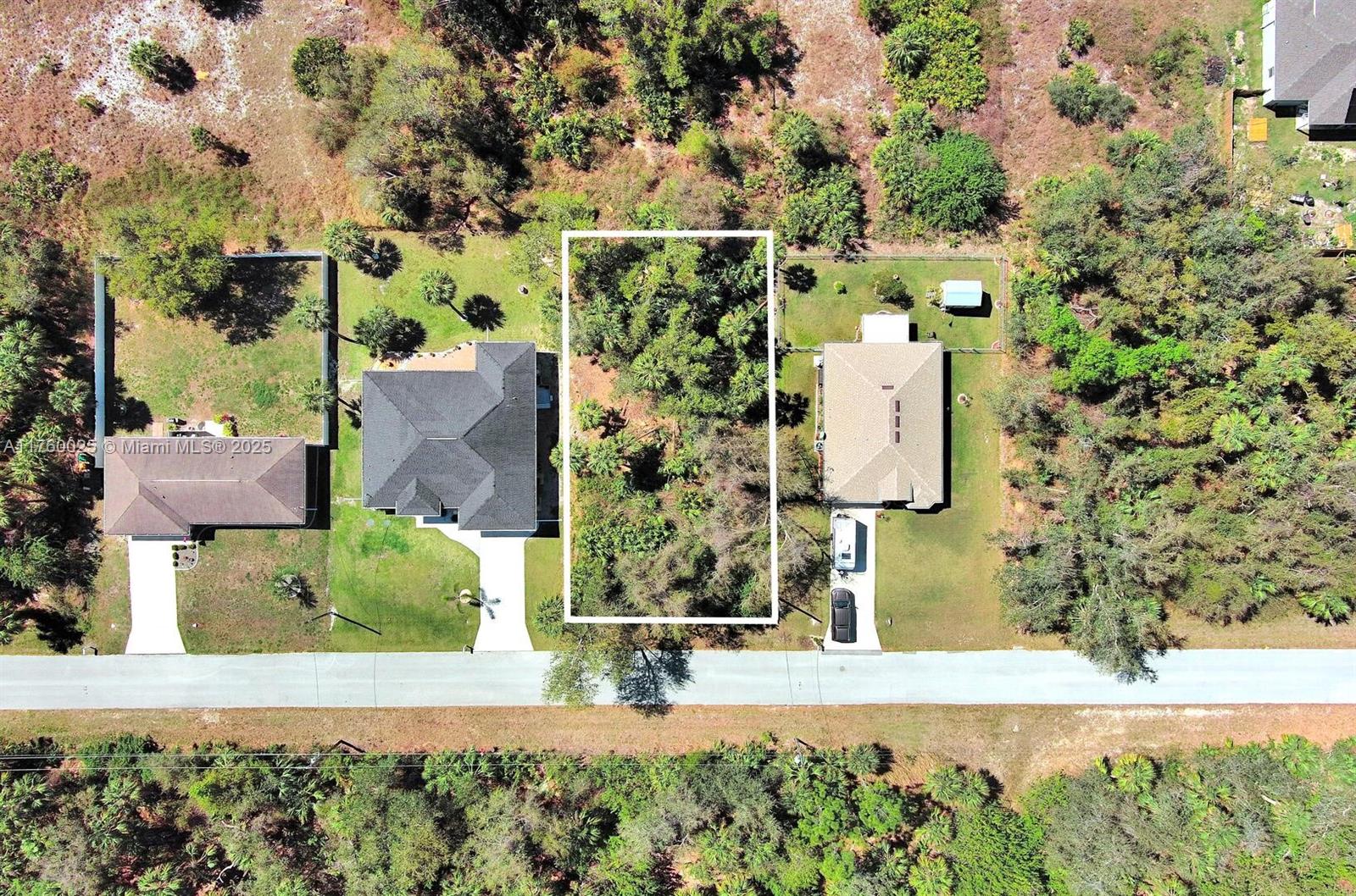 Port Charlotte - Land