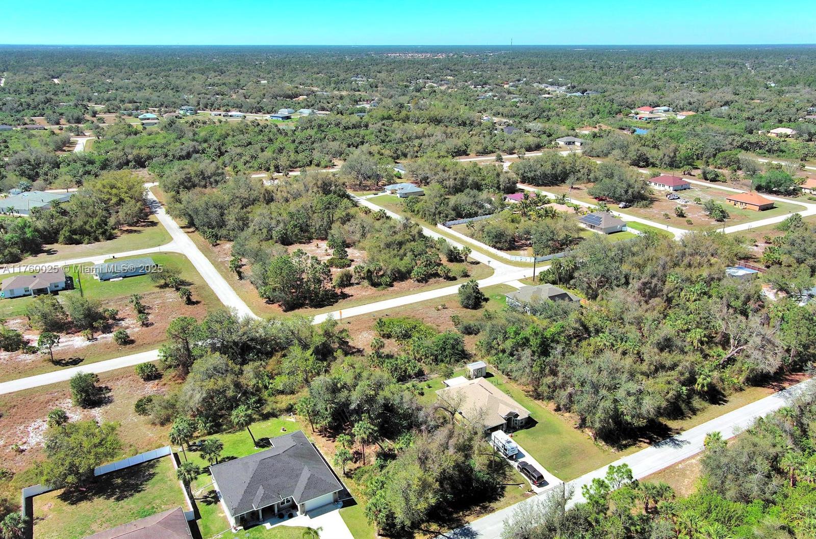 Port Charlotte - Land