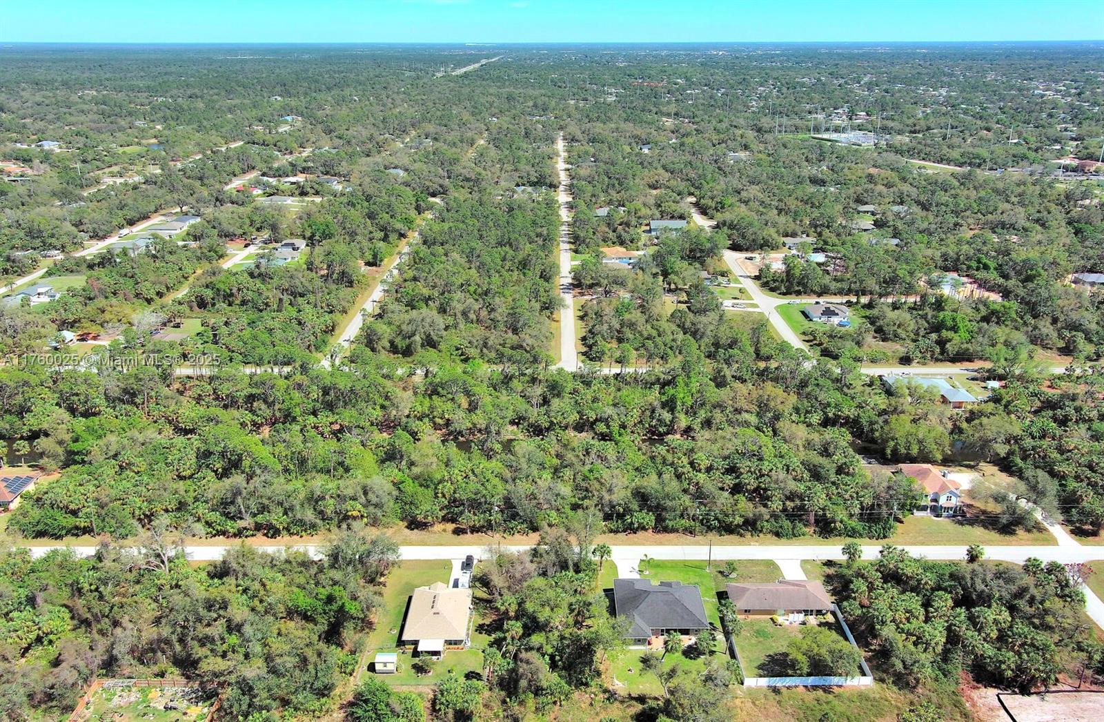 Port Charlotte - Land