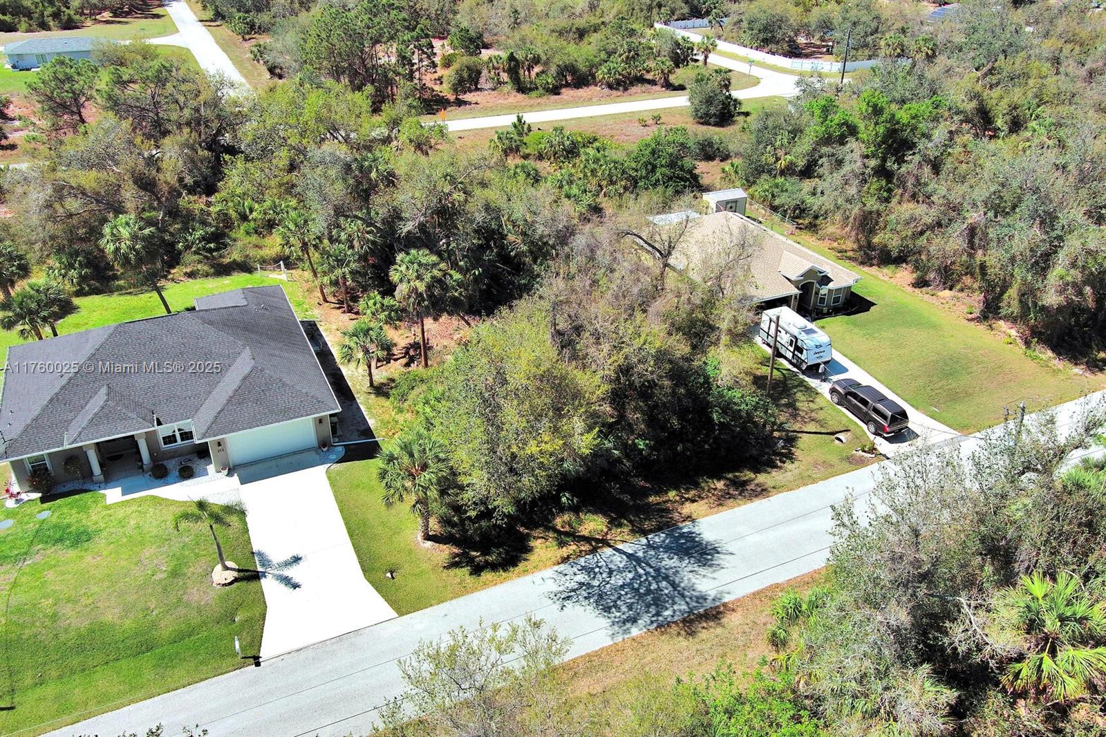 Port Charlotte - Land