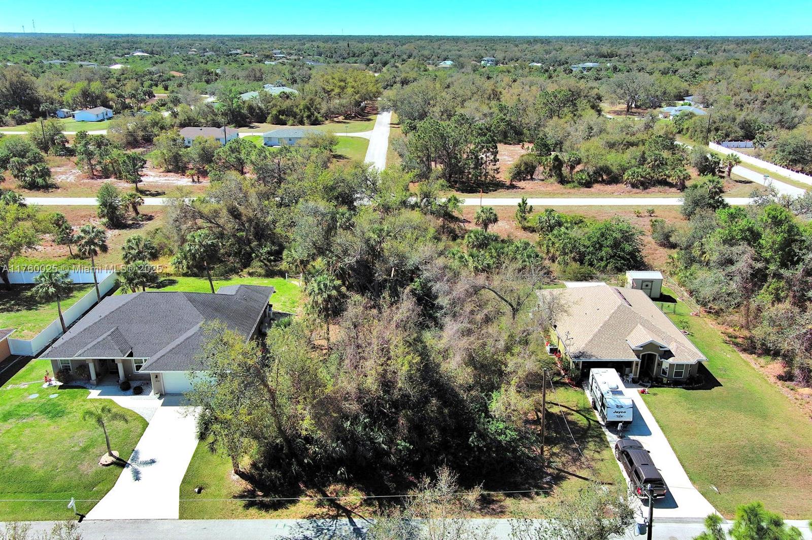 Port Charlotte - Land