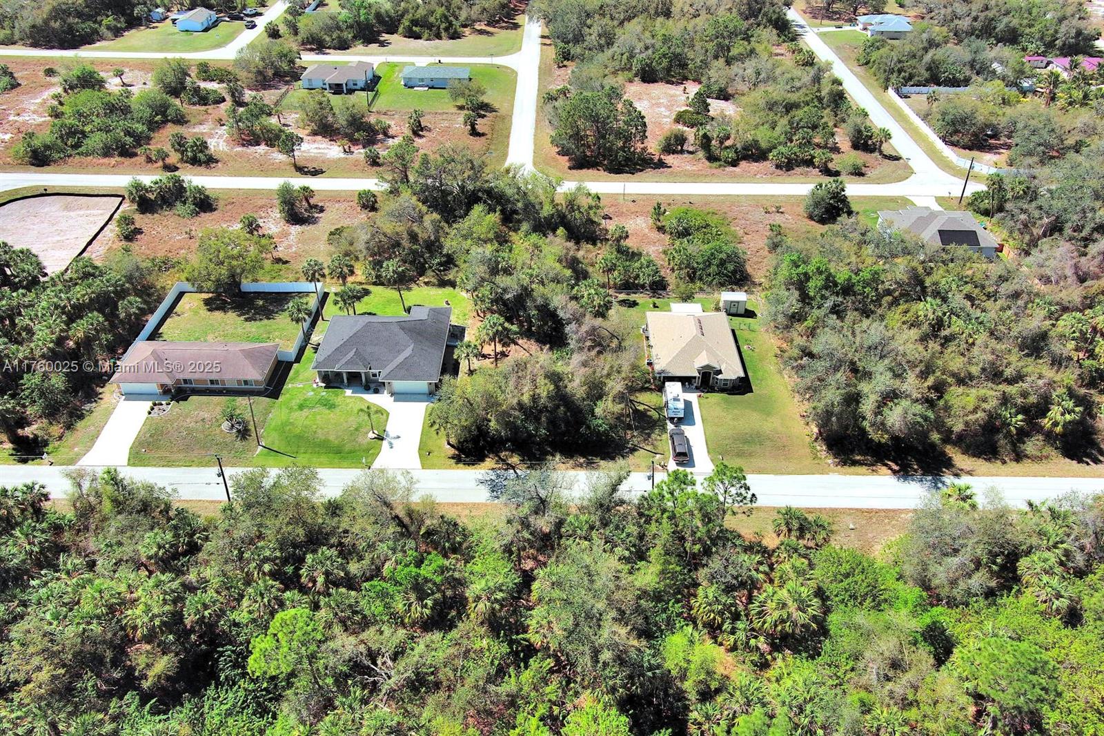 Port Charlotte - Land