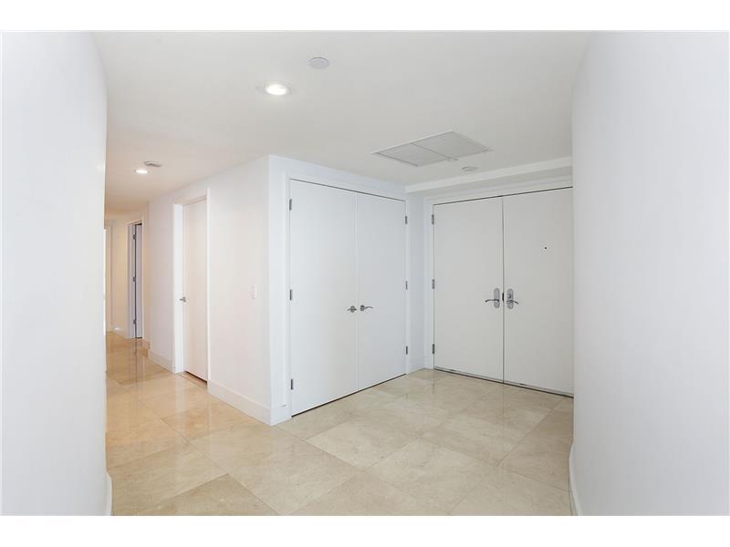 JADE BEACH CONDO - Residential Lease