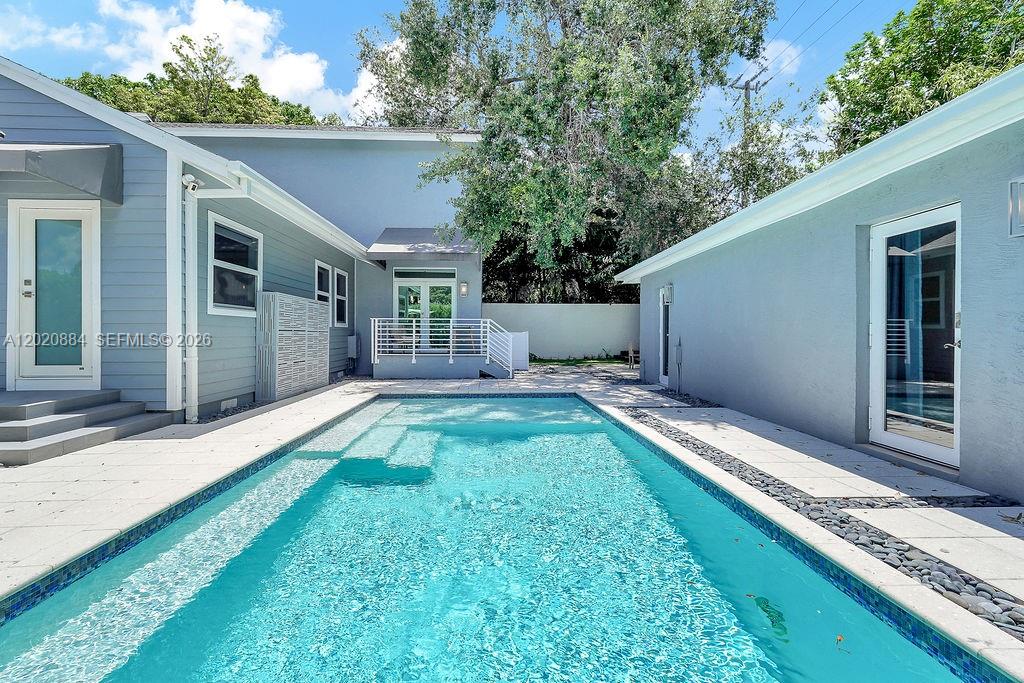 ALTA VISTA - Residential