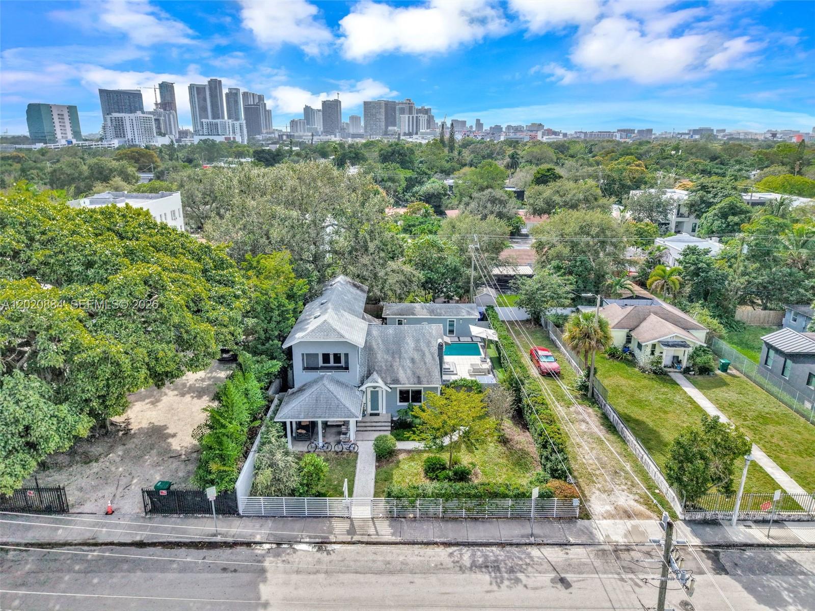 ALTA VISTA - Residential