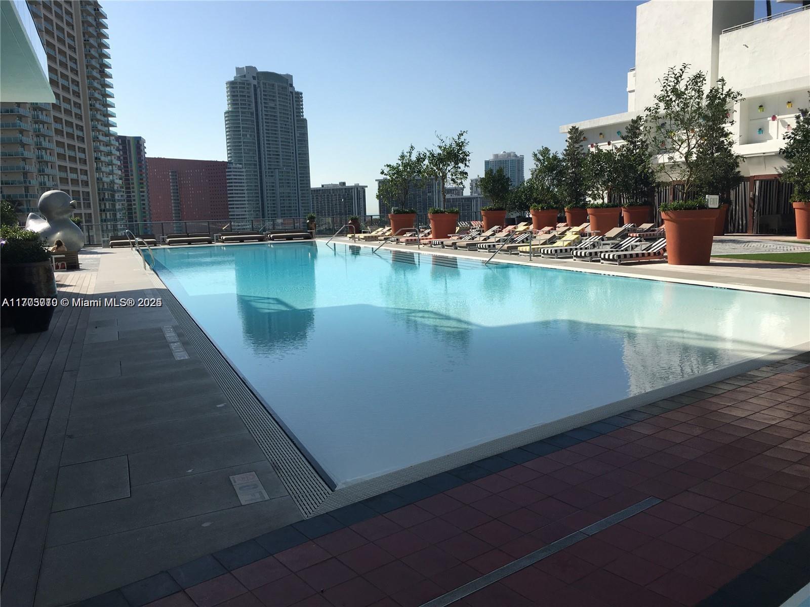 1300 S MIAMI AVENUE CONDO - Residential