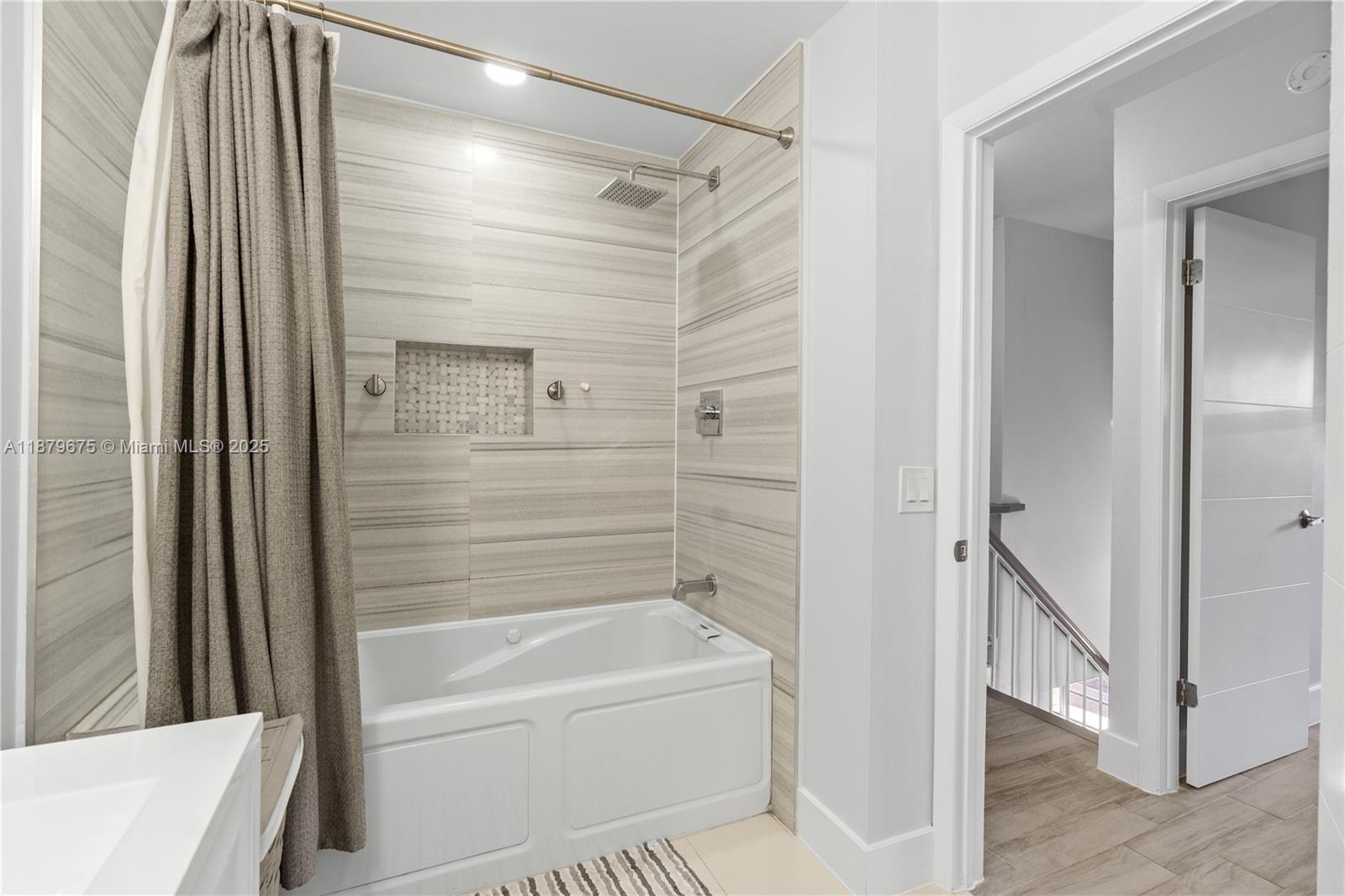 SNAPPER VILLAGE PHASE I S - Residential