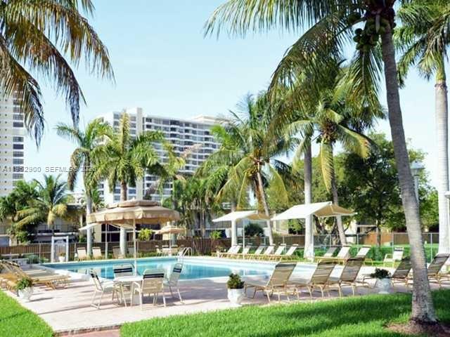 VENETIAN PARK V CONDO - Residential