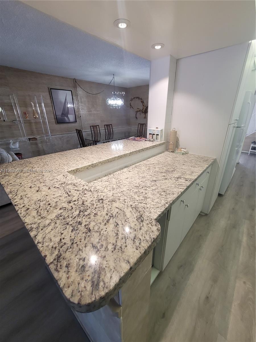 VENETIAN PARK V CONDO - Residential