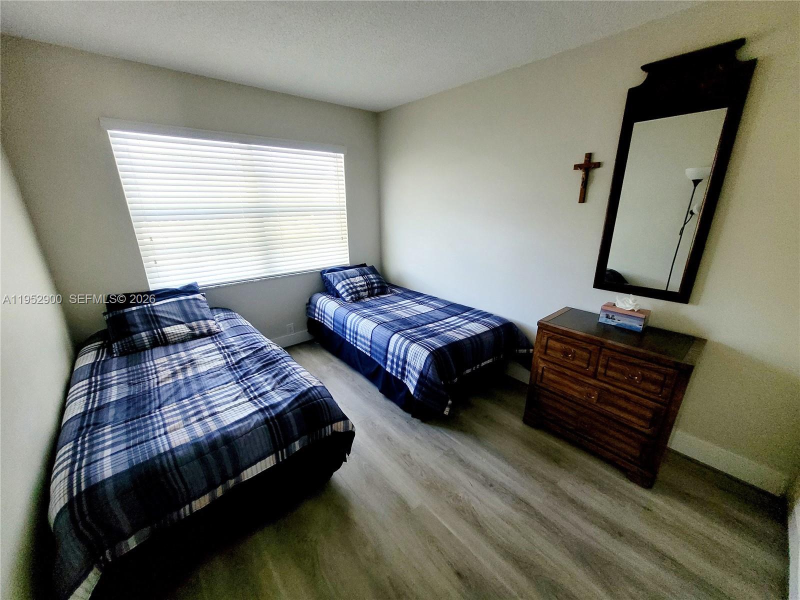 VENETIAN PARK V CONDO - Residential