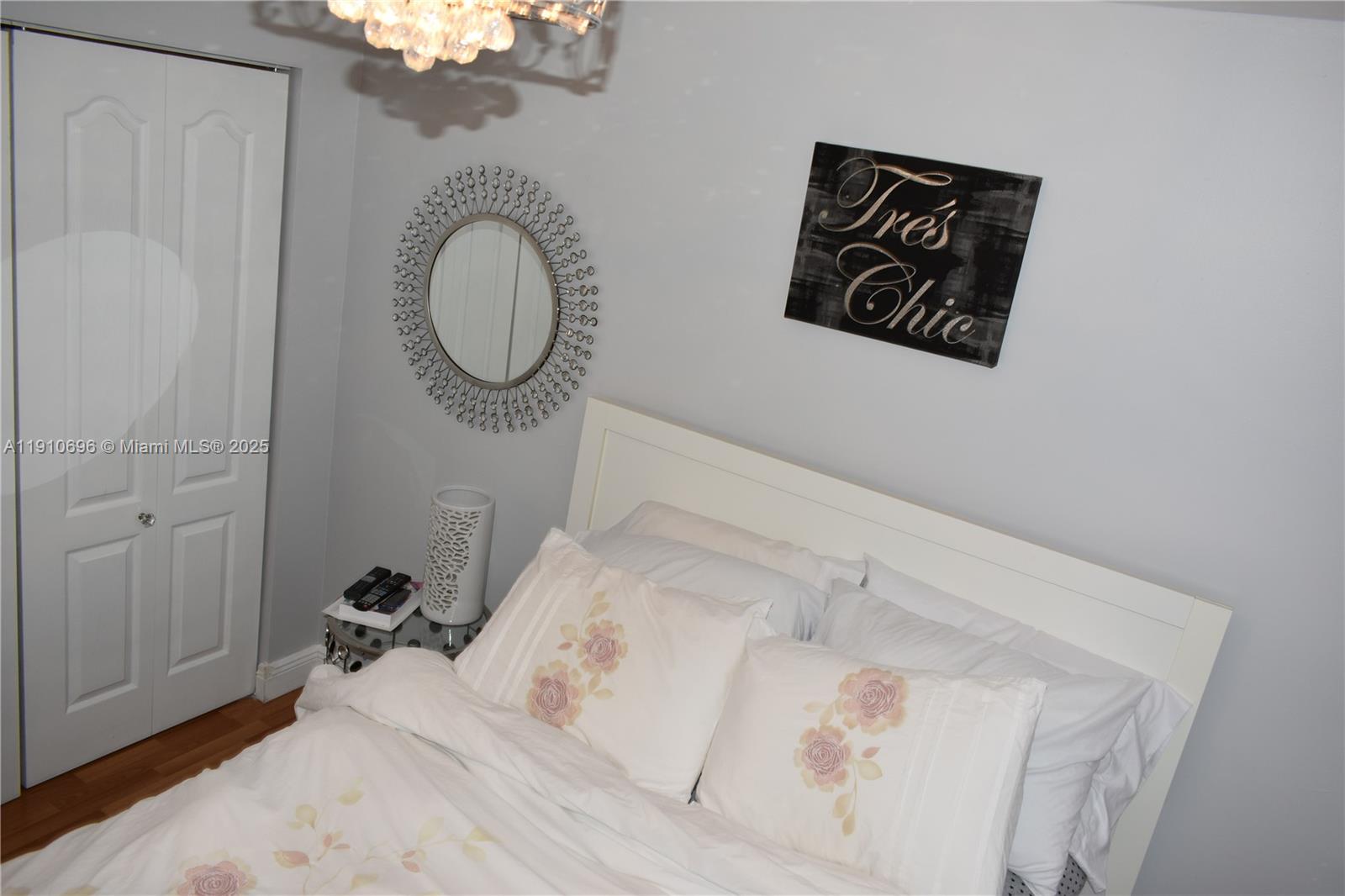 CASCADES OF LAUDERHILL CO - Residential Lease