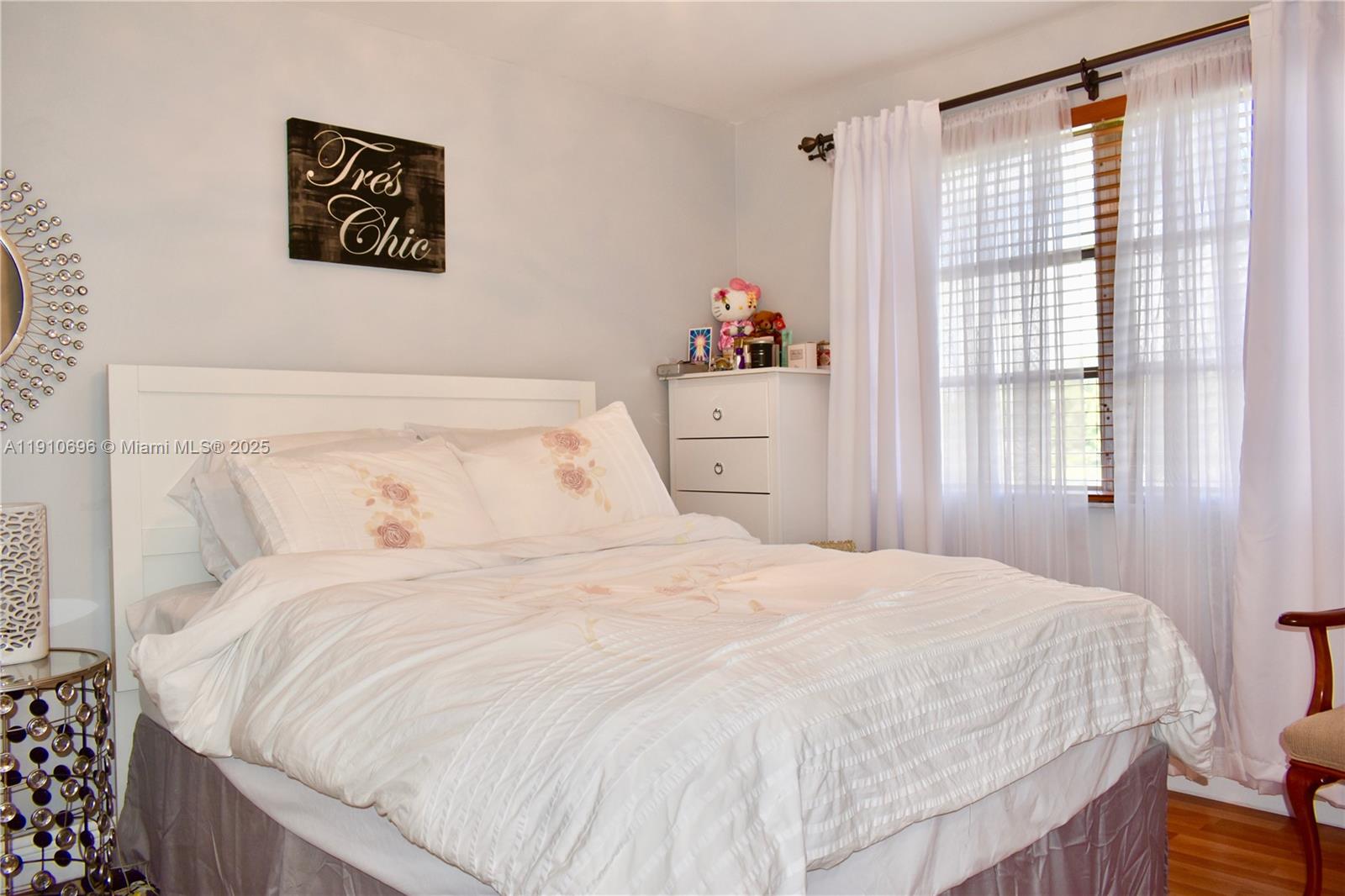 CASCADES OF LAUDERHILL CO - Residential Lease