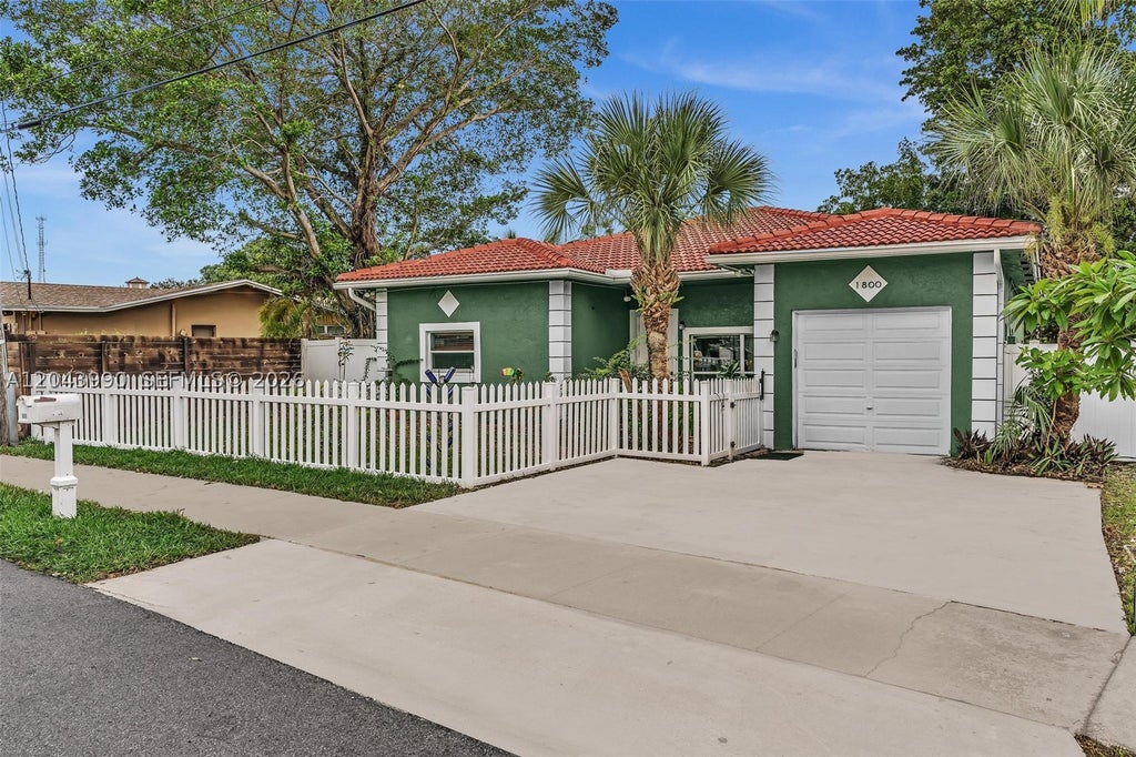 Photo of 1800 NW 3rd Ct, Fort Lauderdale, FL 33311 (MLS # A12043990)