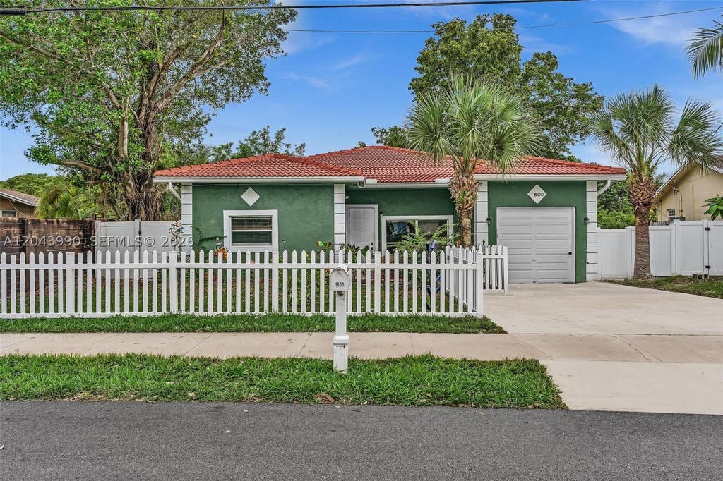 Photo of 1800 NW 3rd Ct, Fort Lauderdale, FL 33311 (MLS # A12043990)