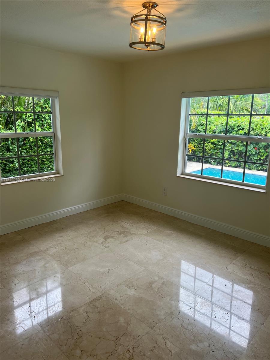 RIVIERA ESTATES 1ST ADDN - Residential Lease