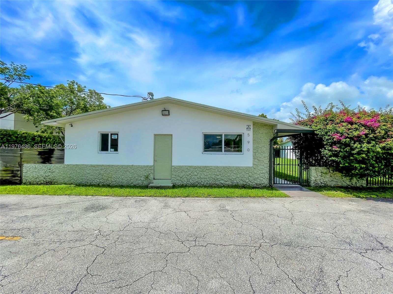 CLIFTON MANOR - Residential Lease