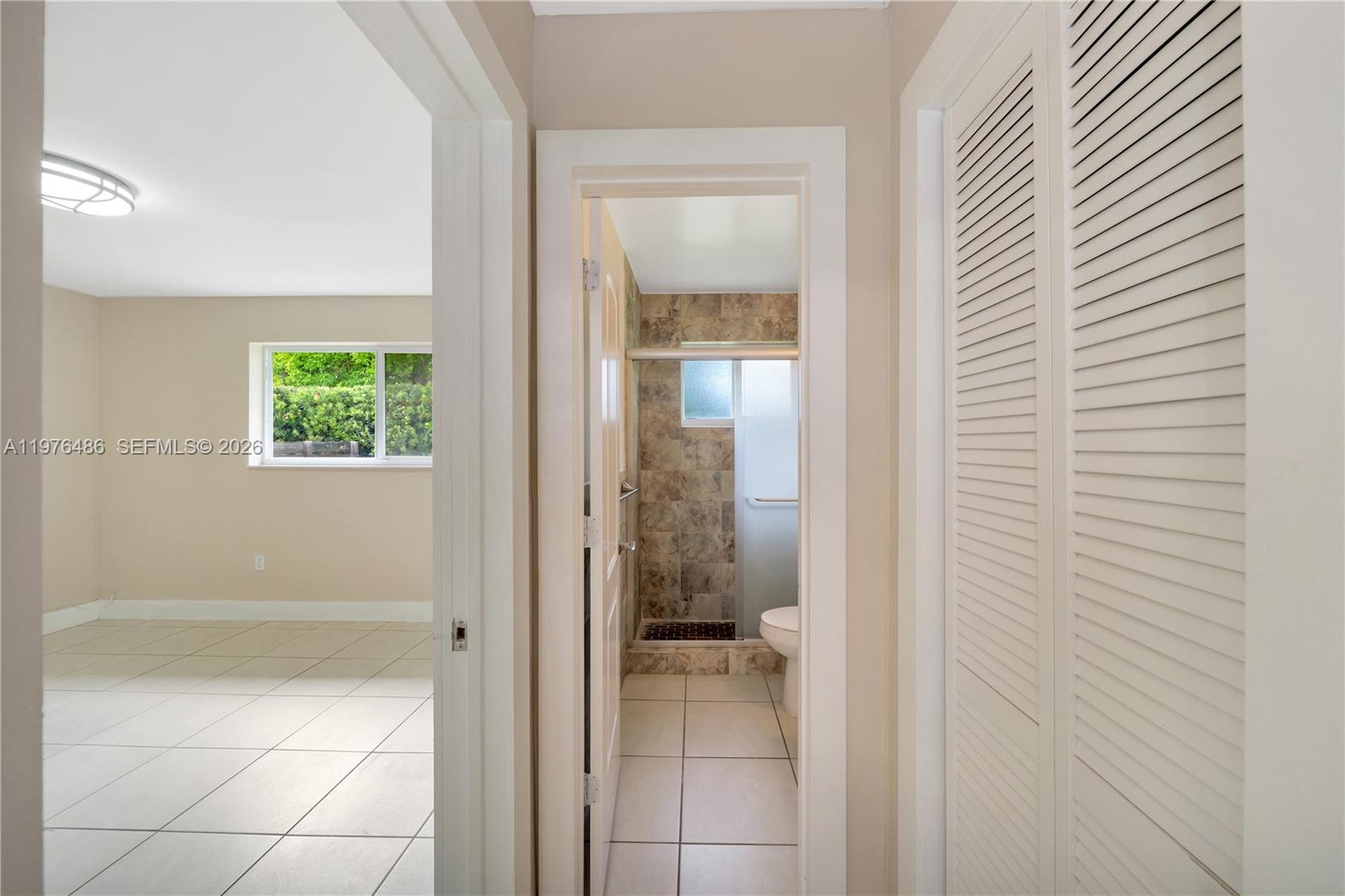 CLIFTON MANOR - Residential Lease