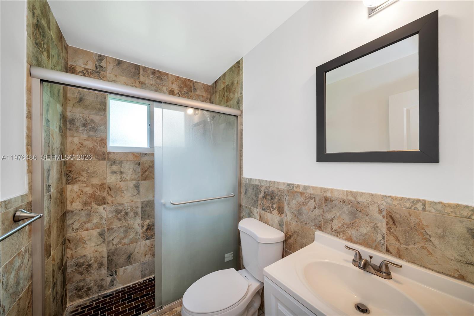 CLIFTON MANOR - Residential Lease