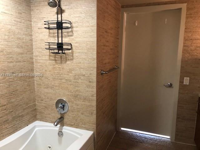 50 BISCAYNE CONDO - Residential Lease