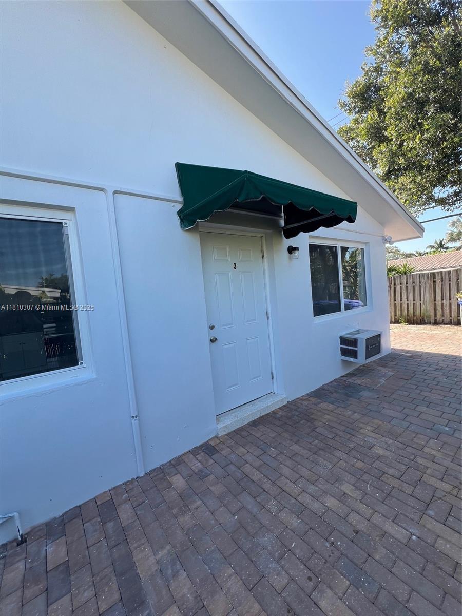 1831 Ne 56th St 3, Fort Lauderdale, Broward County, Florida - 1 Bedrooms  
1 Bathrooms - 