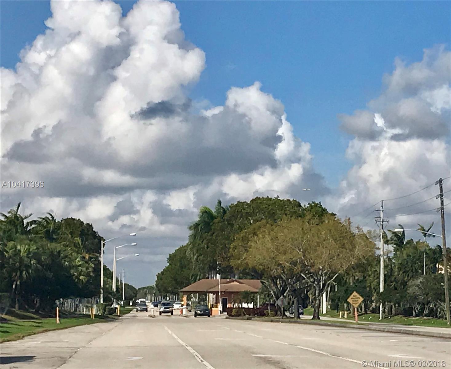 SUFFOLK AT CENTURY VILLAG - Residential