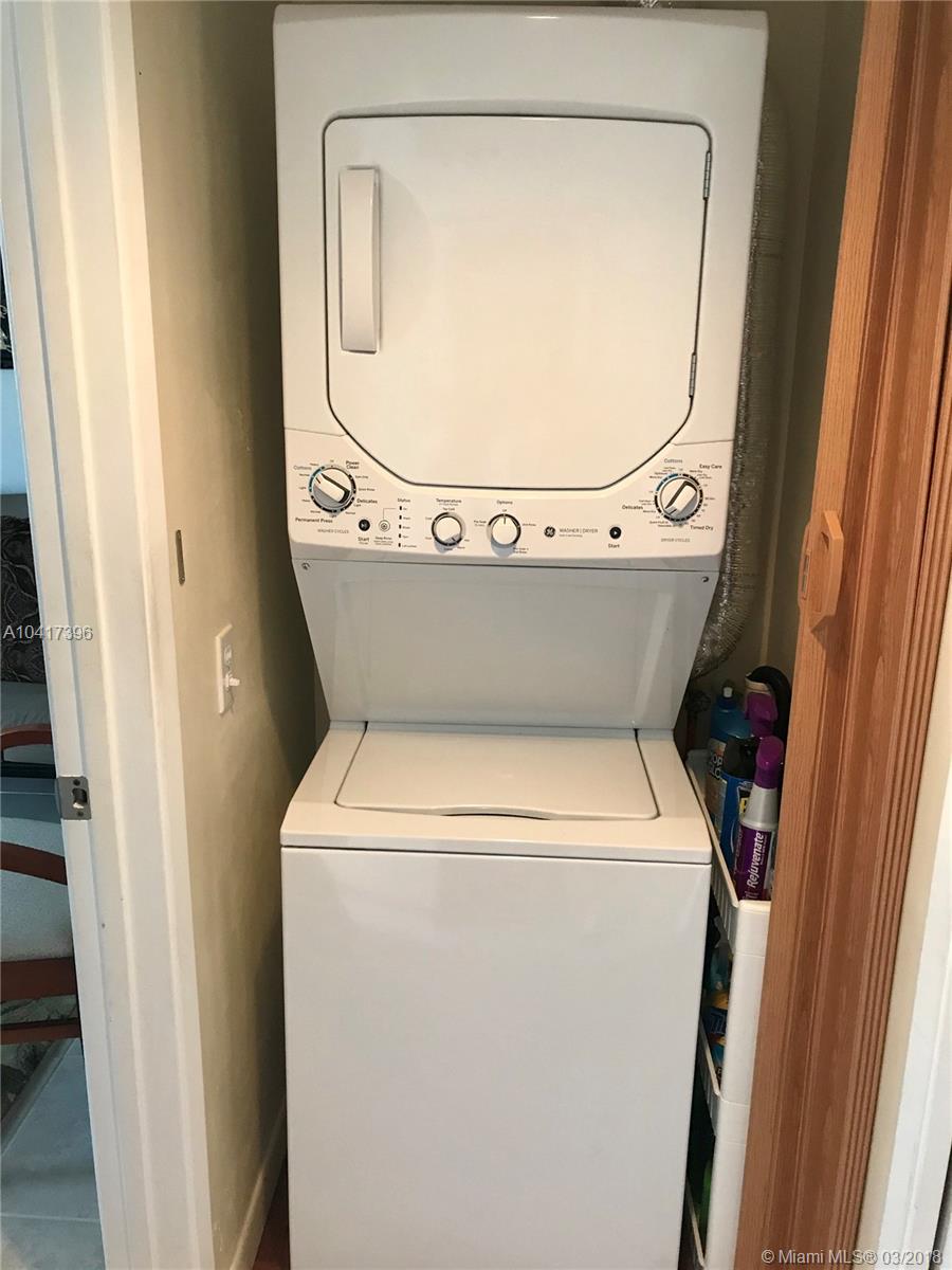 SUFFOLK AT CENTURY VILLAG - Residential