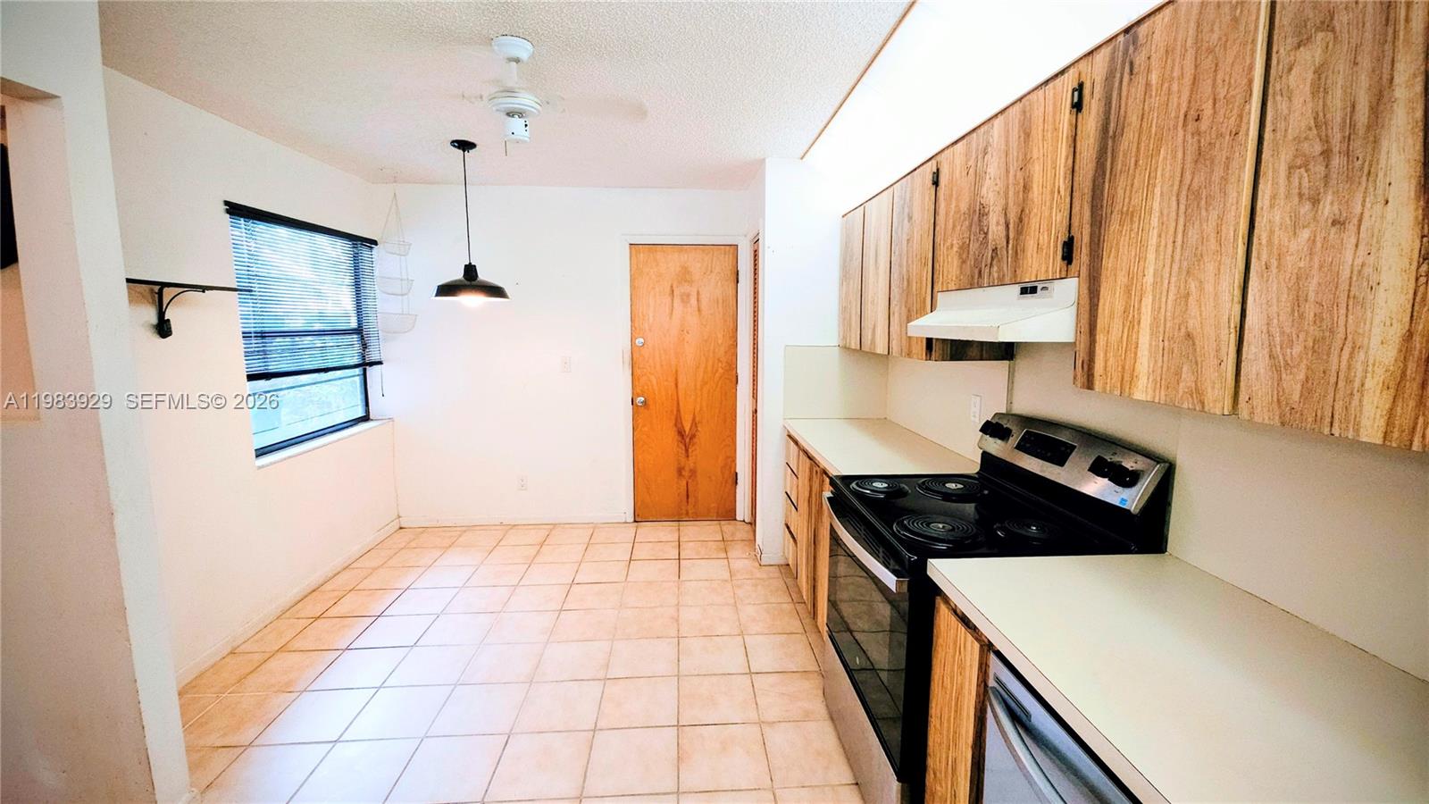 GOLFVIEW TOWNHOUSES - Residential