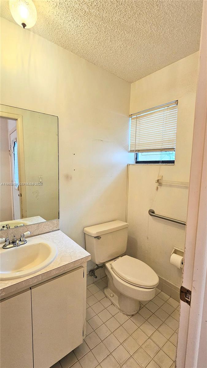 GOLFVIEW TOWNHOUSES - Residential