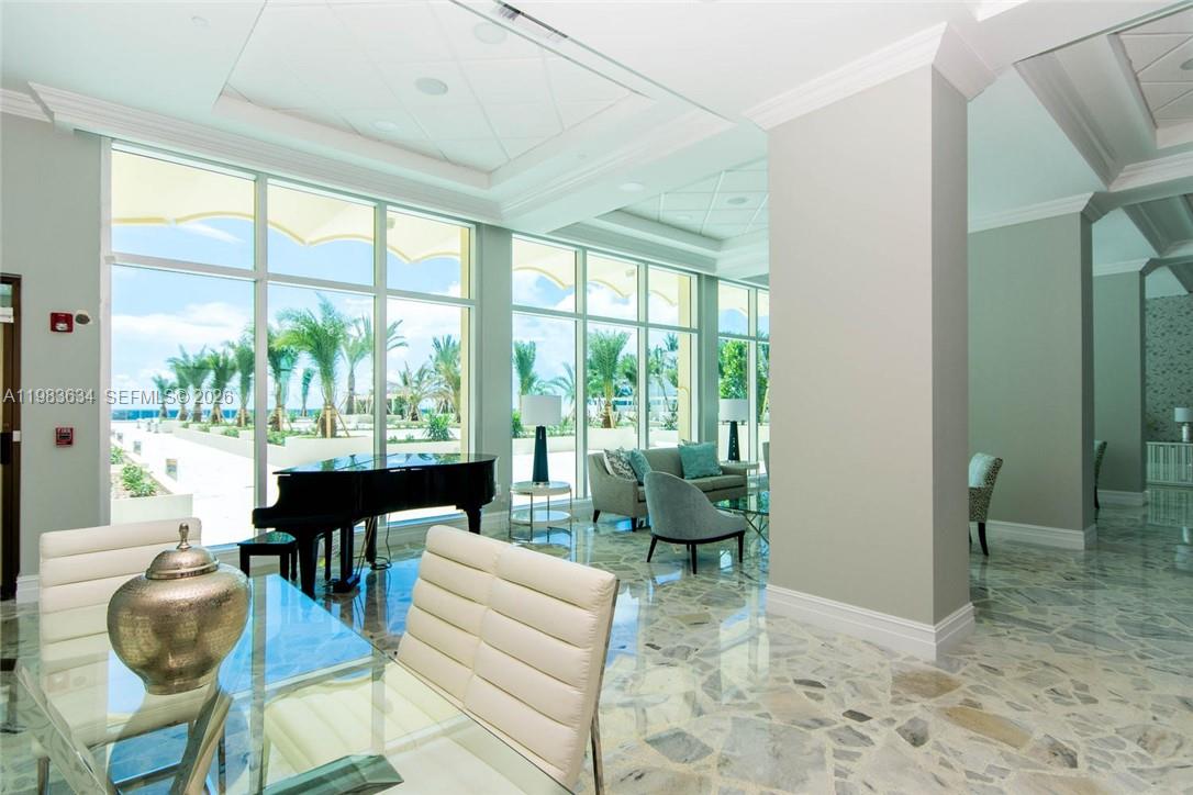 THE WAVE CONDO - Residential Lease