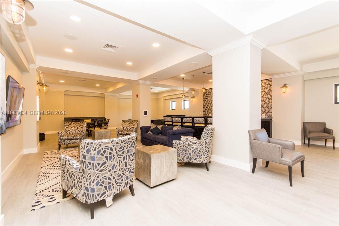 THE WAVE CONDO - Residential Lease