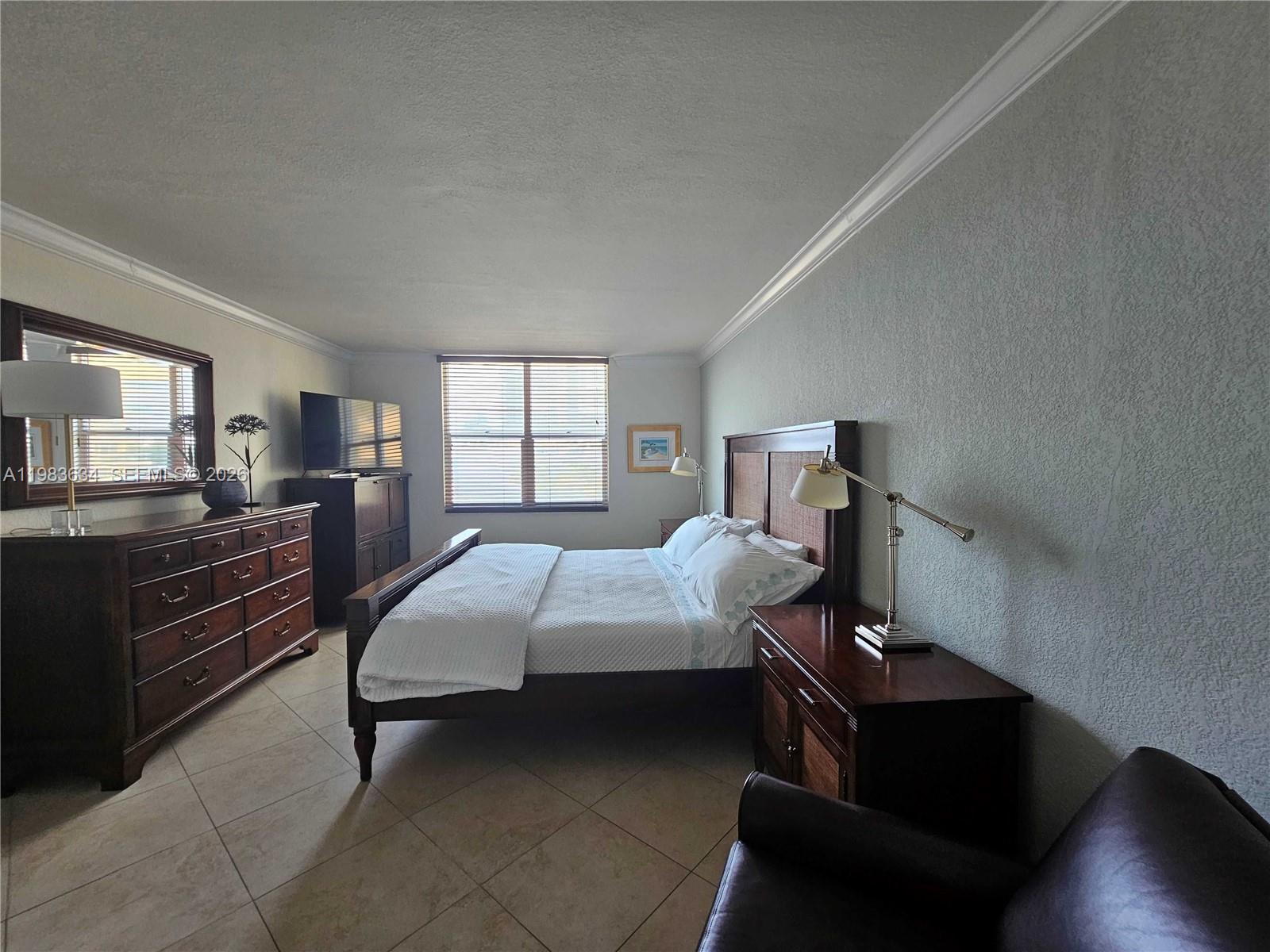 THE WAVE CONDO - Residential Lease