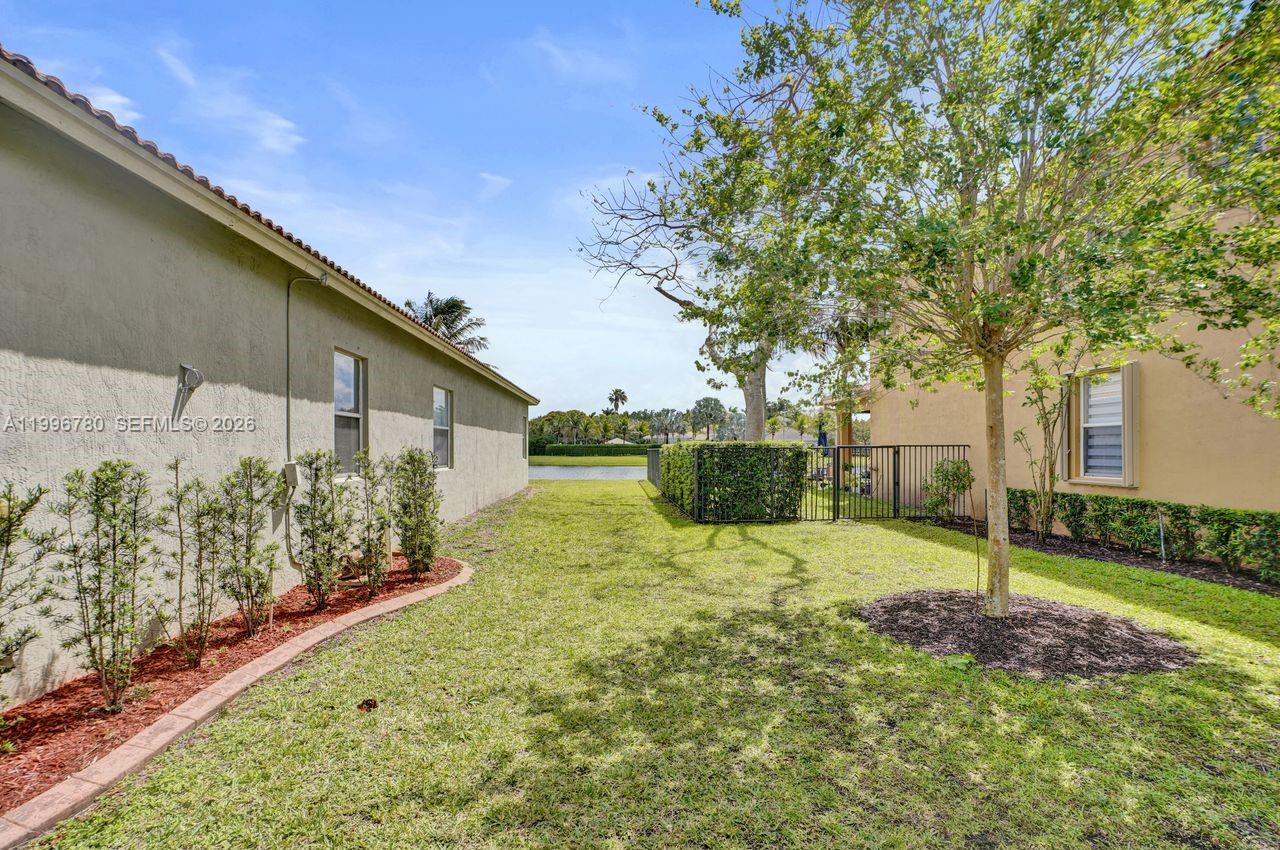 ISLES AT WESTON - Residential