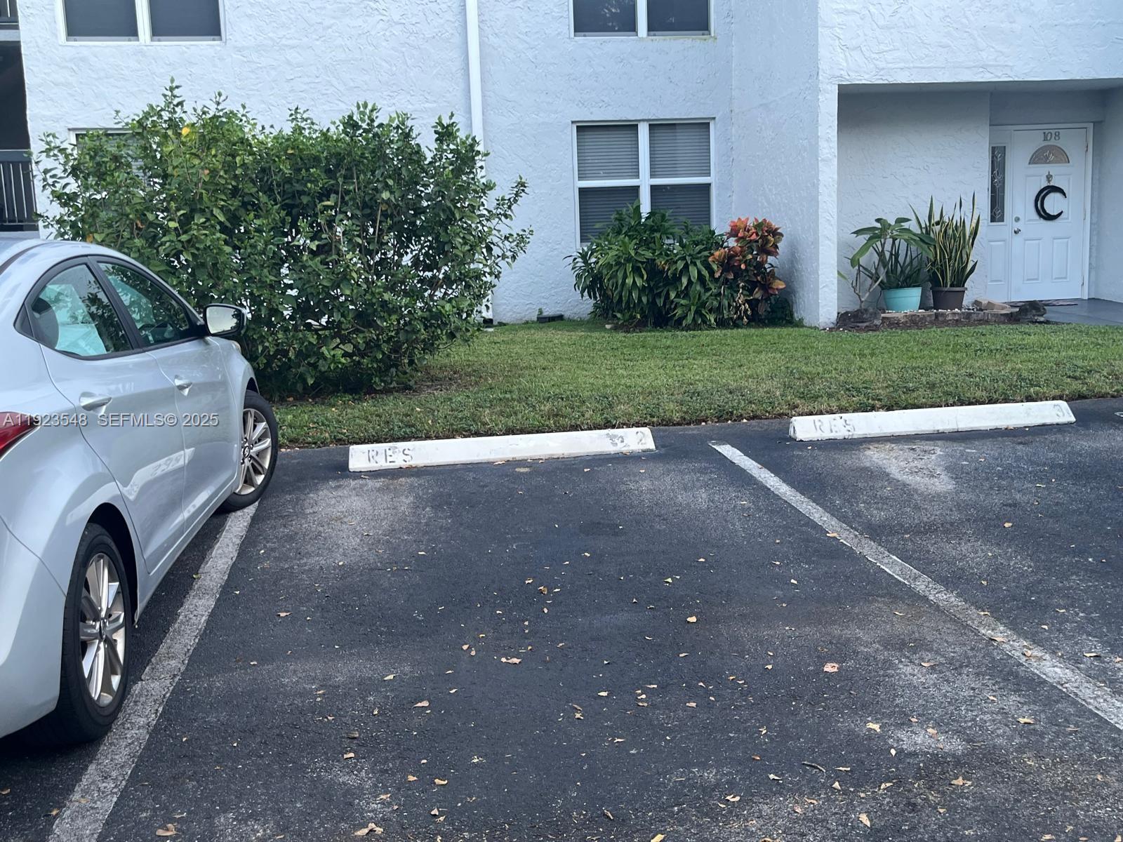 EVERGREEN THREE OF PINE I - Residential Lease