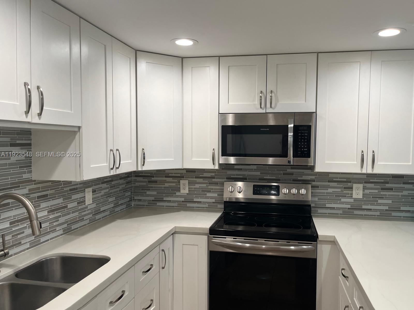 EVERGREEN THREE OF PINE I - Residential Lease